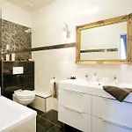 Parliment Luxury Apartment