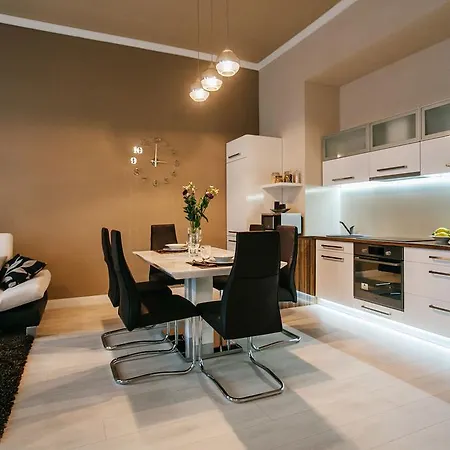Parliment Luxury Apartment Budapest